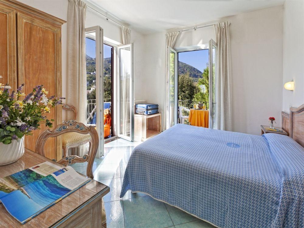 Hotel Cleopatra Ischia Exterior foto