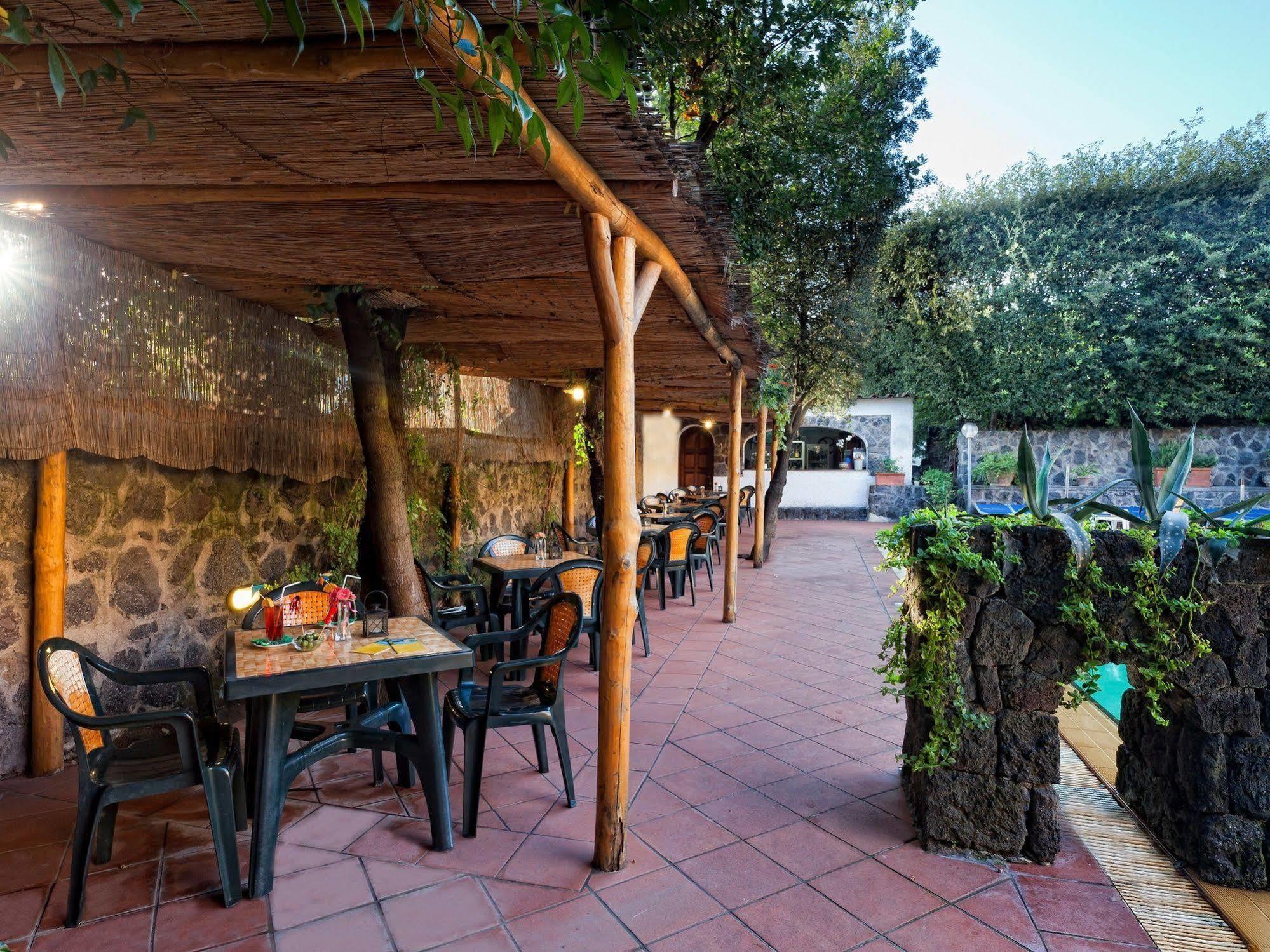 Hotel Cleopatra Ischia Exterior foto